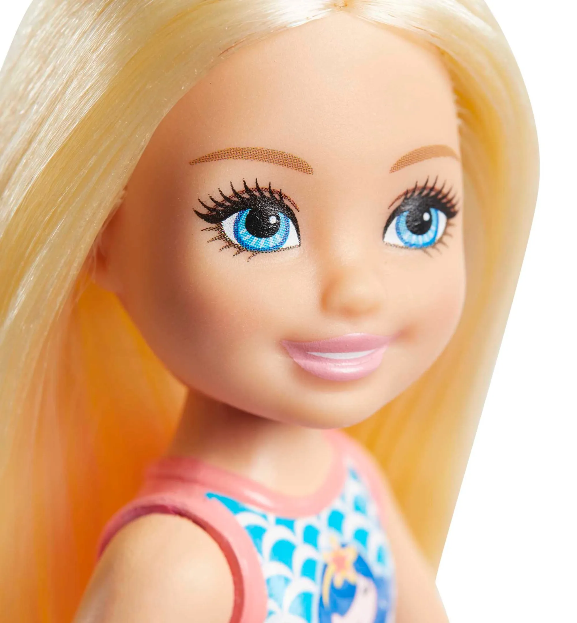 Barbie Club Chelsea Beach Doll, 6-Inch Blonde