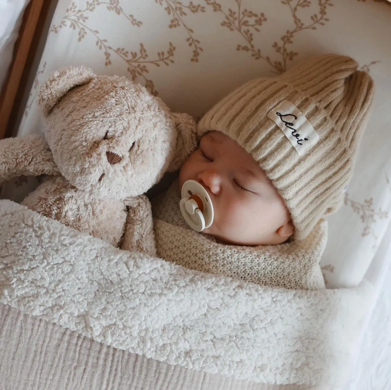 Moonie Humming Bear Light and Sleep Aid - Sand