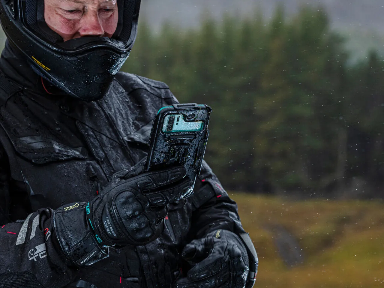 Motorola – Waterproof Motorcycle Mount Smartphone Case Kits | Ultimateaddons