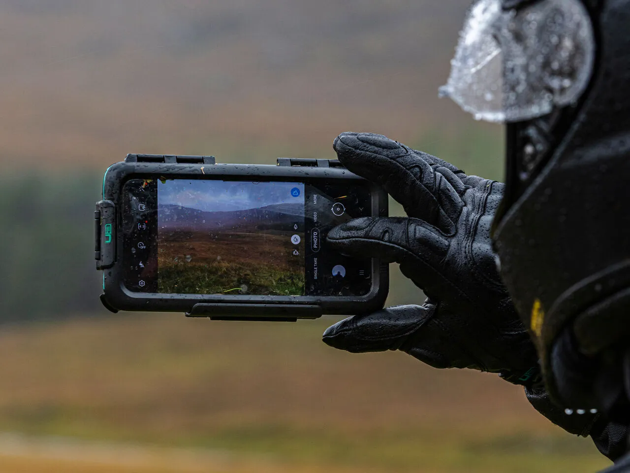 Samsung Galaxy S20  Tough Waterproof Case Motorcycle Mount Kit